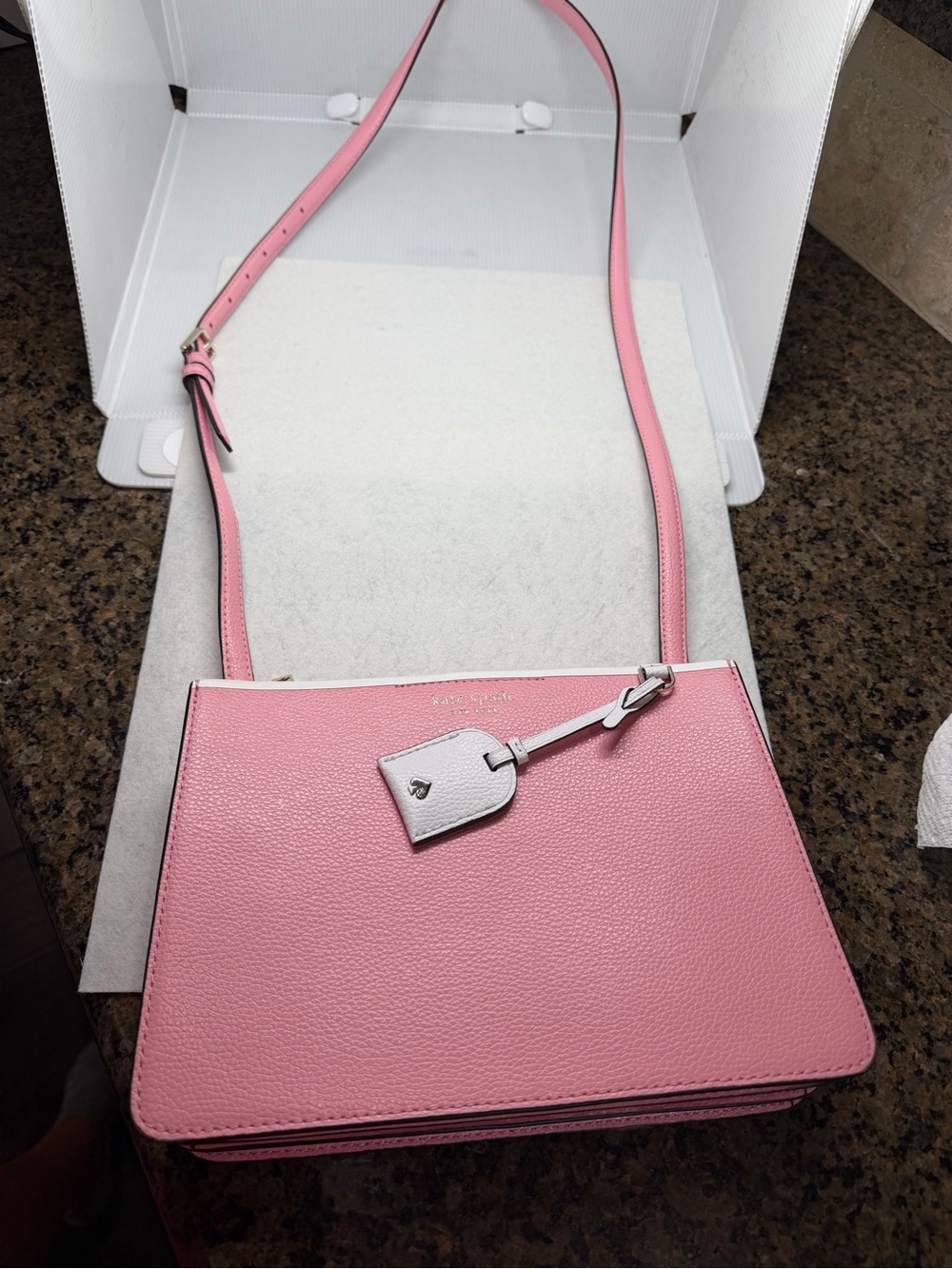 kate spade Pink Leather Shoulder Bag with Matching Wallet and Cream Tag - Picture 2 of 15